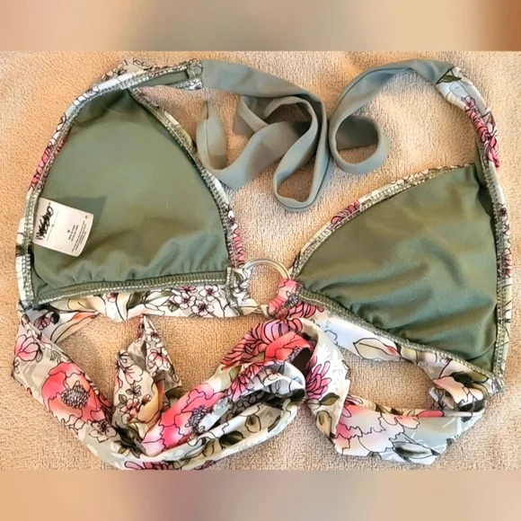 Mossimo Supply Co. Floral Bikini Top In Pink and Green (Size‎ M) - Picture 10 of 14